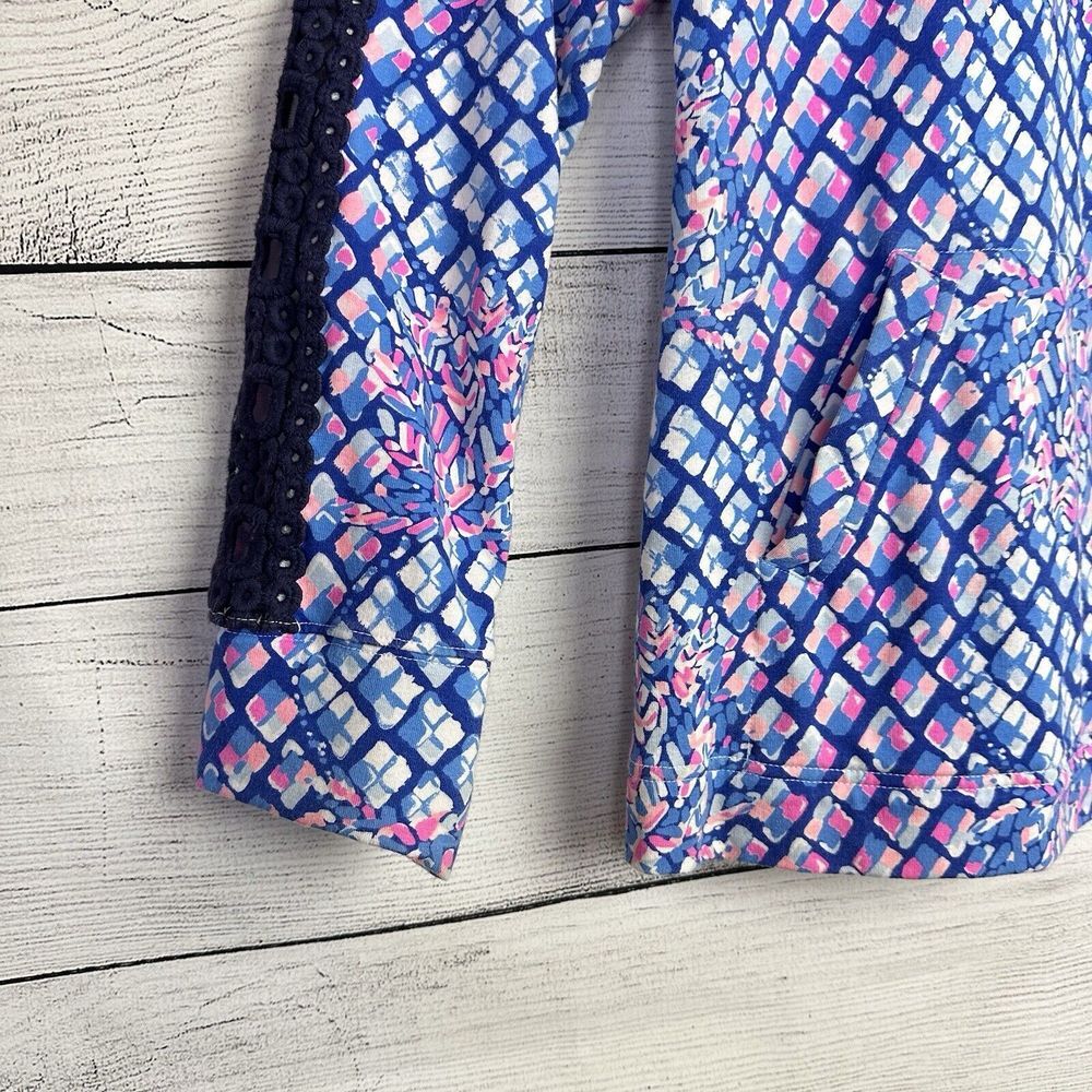 LILLY PULITZER Skipper Pullover Top Womens Small Royal Blue Pink Crochet Trim‎ - Picture 4 of 7
